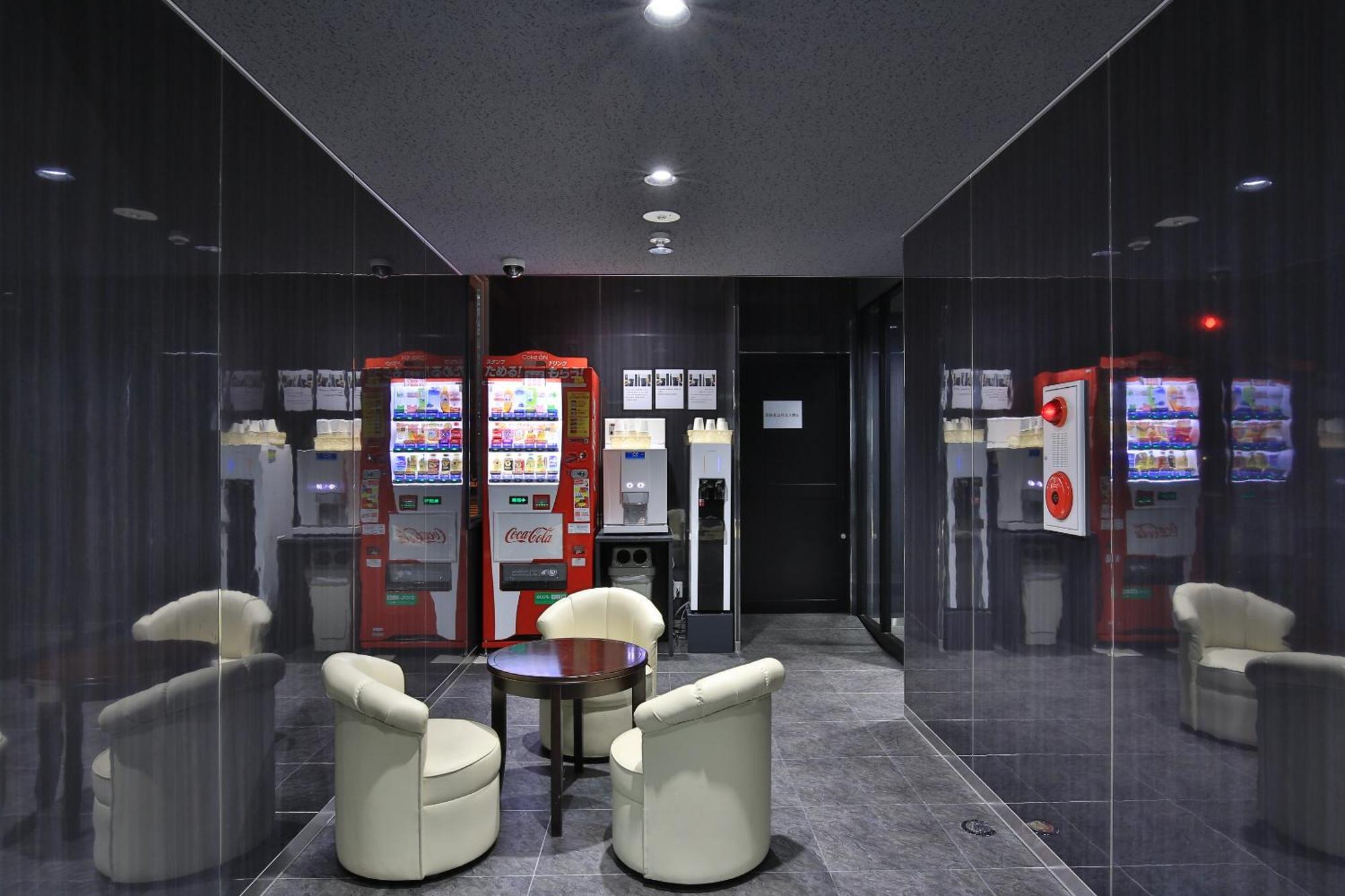 PLEIA Hotel Oszaka Kültér fotó